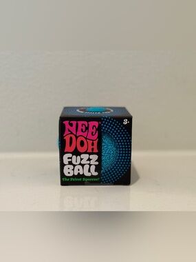 NeeDoh Fuzz Ball Velvet Squeeze - Blue